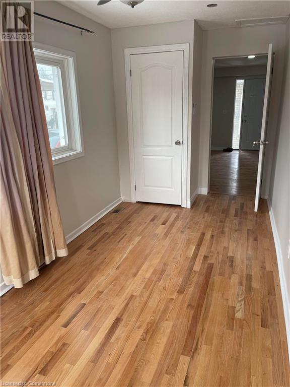 9 Oakdale Avenue Unit# 1, St. Catharines, Ontario  L2P 2B8 - Photo 12 - 40685653