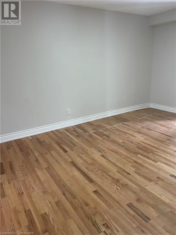 9 Oakdale Avenue Unit# 1, St. Catharines, Ontario  L2P 2B8 - Photo 9 - 40685653