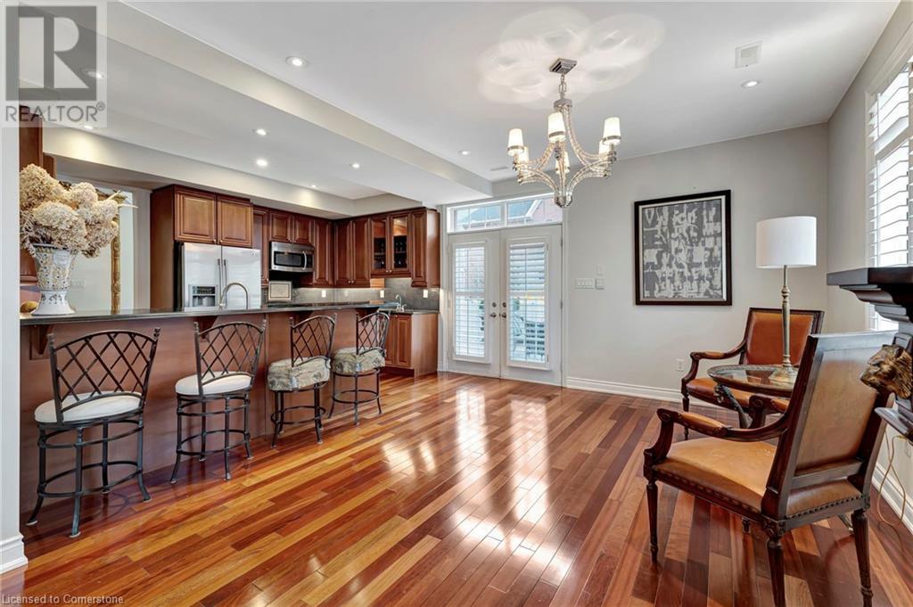 401 Detlor Common, Burlington, Ontario  L7R 0A5 - Photo 3 - 40685625