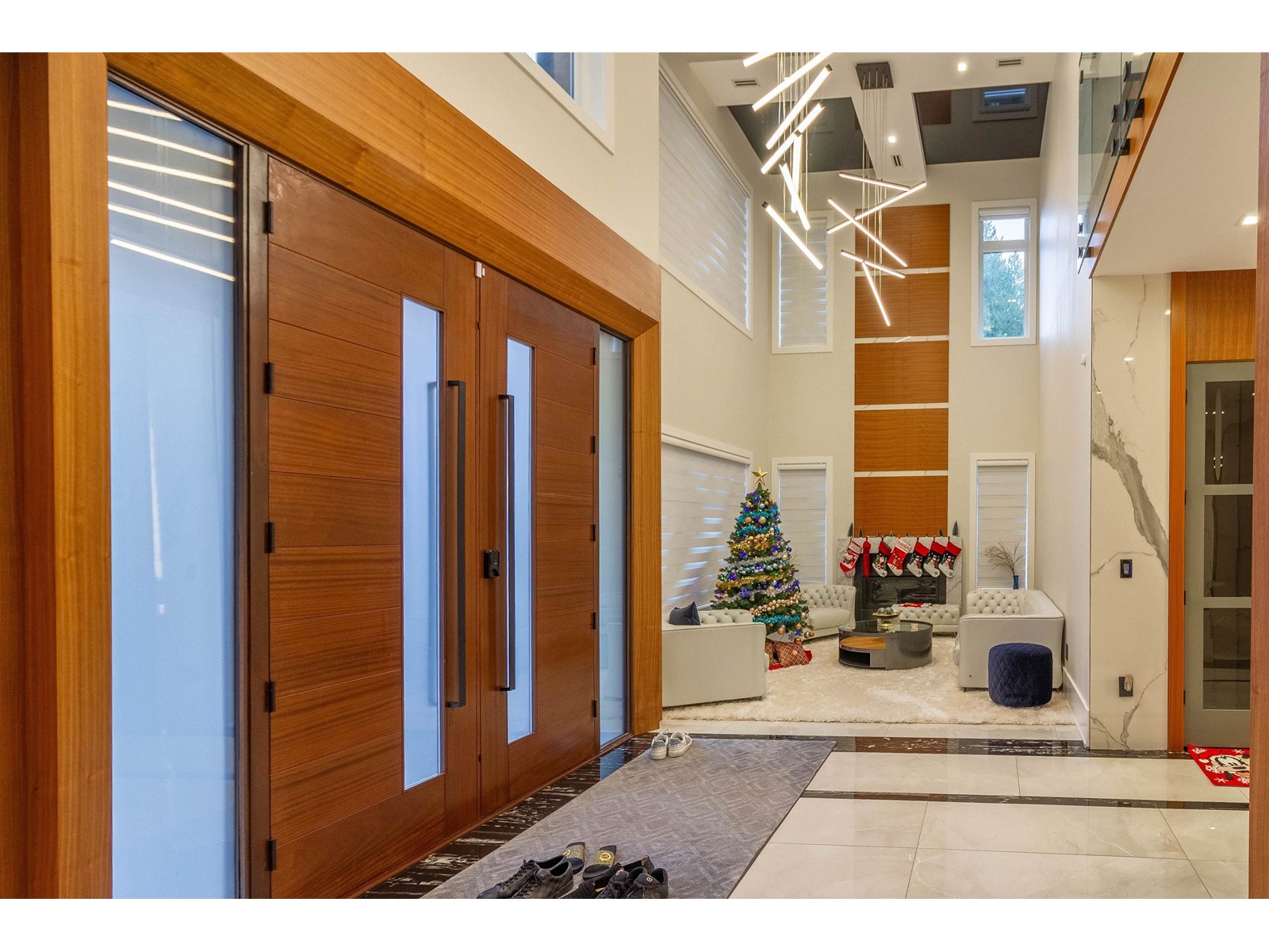 Property at 13906 35A AVENUE image 4
