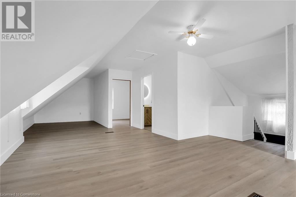 77 Main Street E, Grimsby, Ontario  L3M 1N5 - Photo 16 - 40685706