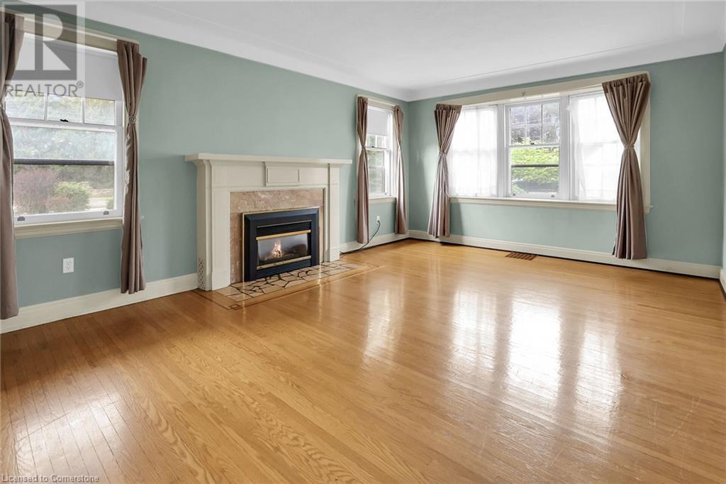 77 Main Street E, Grimsby, Ontario  L3M 1N5 - Photo 4 - 40685706