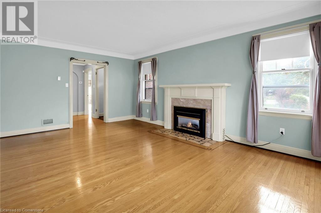 77 Main Street E, Grimsby, Ontario  L3M 1N5 - Photo 5 - 40685706