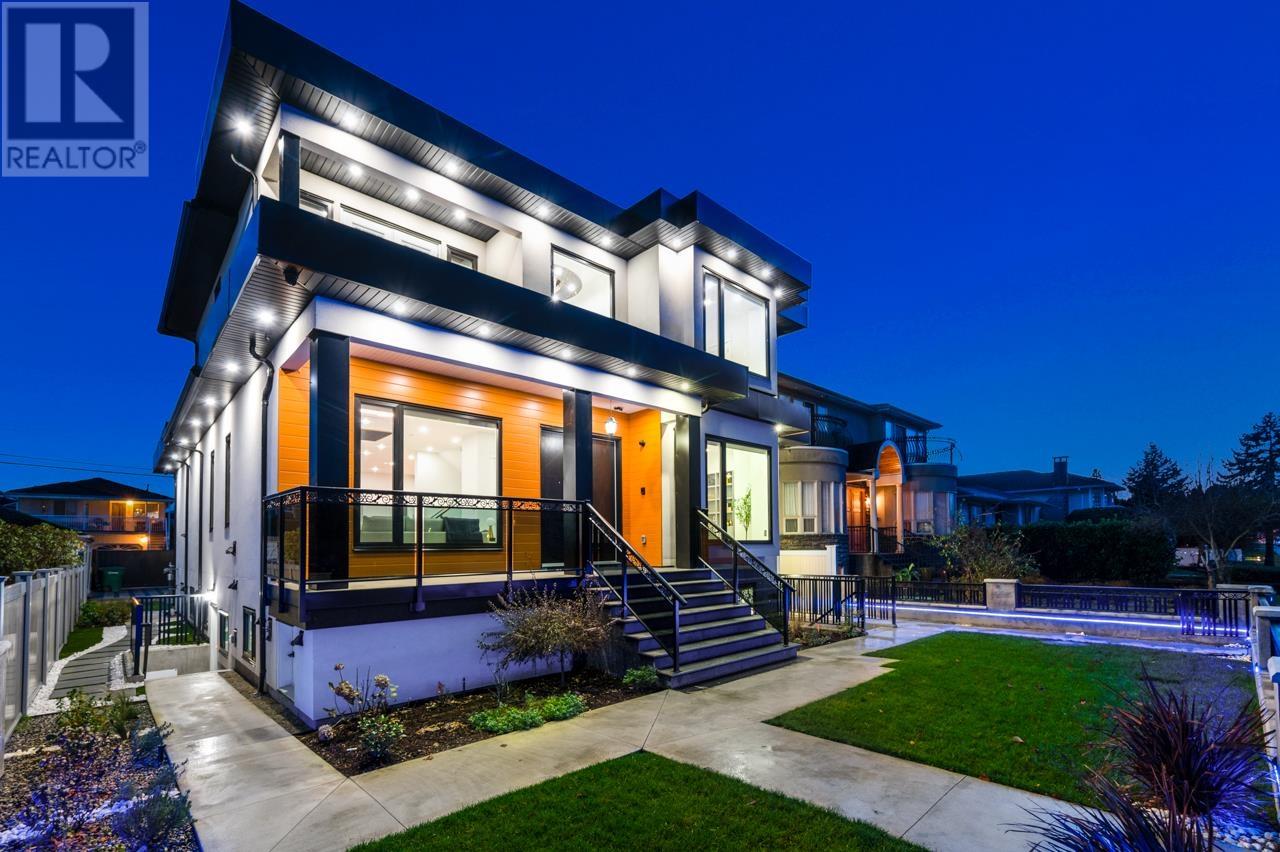 3784 Forest Street, Burnaby, British Columbia  V5G 1W6 - Photo 3 - R2943780