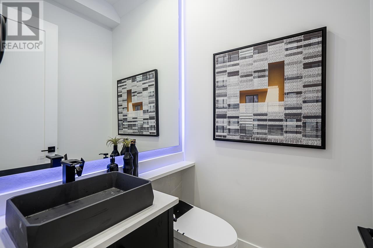 3784 Forest Street, Burnaby, British Columbia  V5G 1W6 - Photo 17 - R2943780