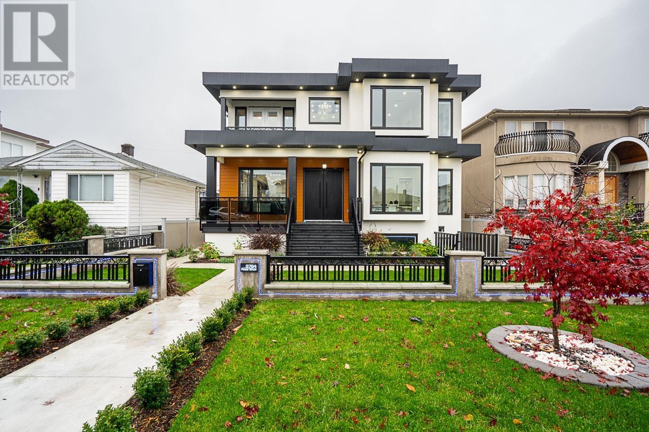 3784 Forest Street, Burnaby, British Columbia  V5G 1W6 - Photo 4 - R2943780