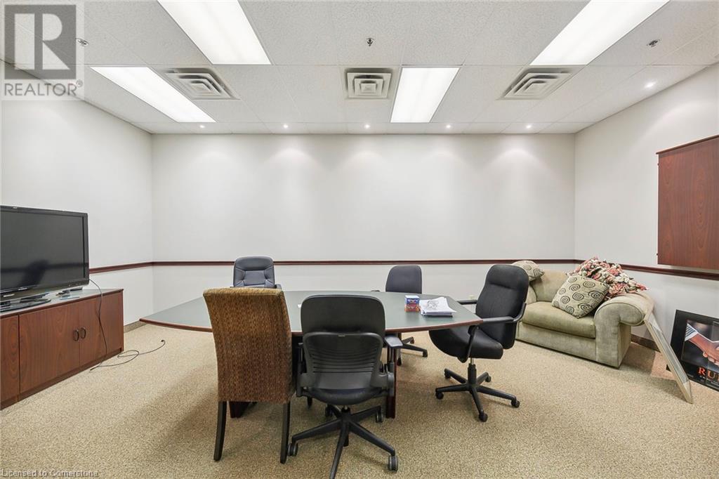 1050 Pachino Court Unit# 4, Burlington, Ontario  L7L 6B9 - Photo 7 - 40685696