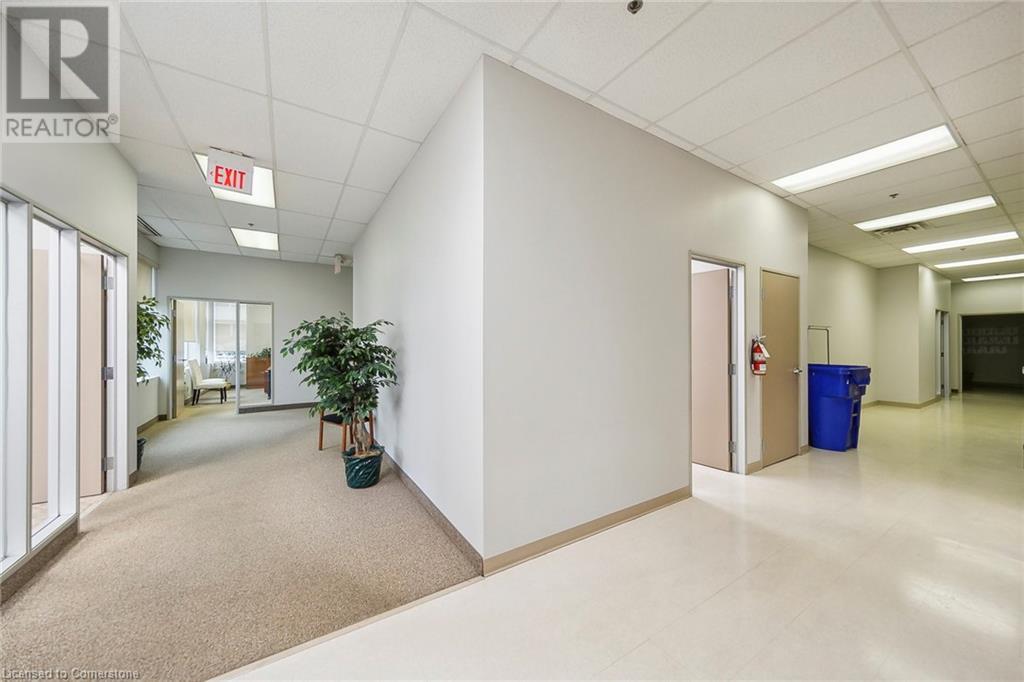 1050 Pachino Court Unit# 4, Burlington, Ontario  L7L 6B9 - Photo 6 - 40685696