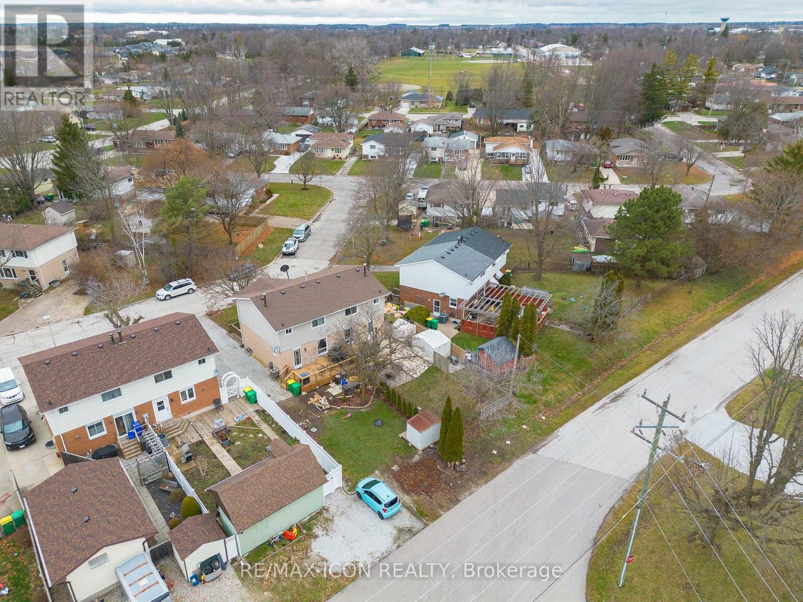 548 Short Street, Petrolia, Ontario  N0N 1R0 - Photo 9 - X11895445