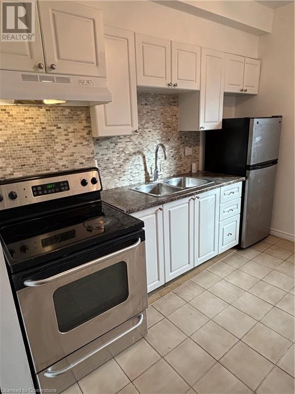 66 Stirton StreetHamilton, Ontario  L8L 6E9 - Photo 5 - 40685687