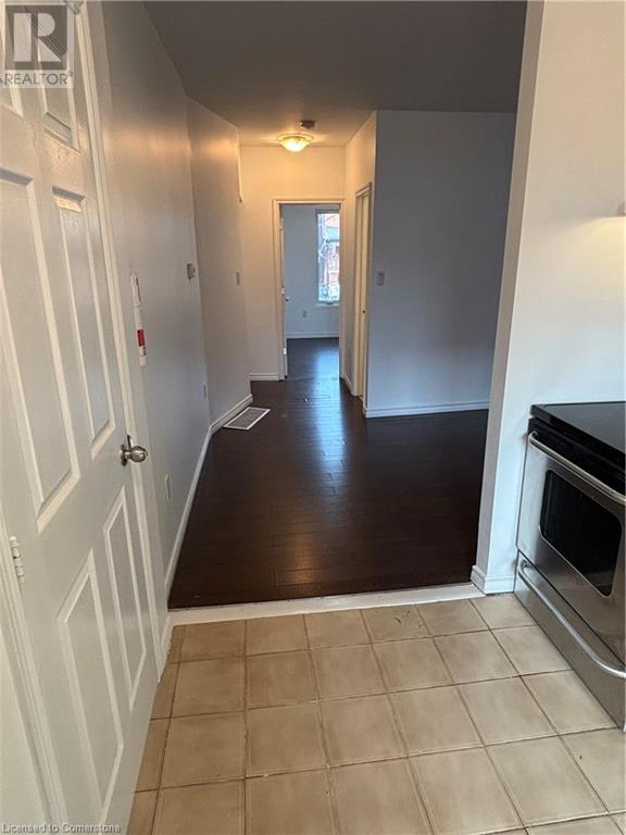 66 Stirton StreetHamilton, Ontario  L8L 6E9 - Photo 7 - 40685687