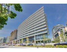 702 8555 CAPSTAN WAY, Richmond, British Columbia