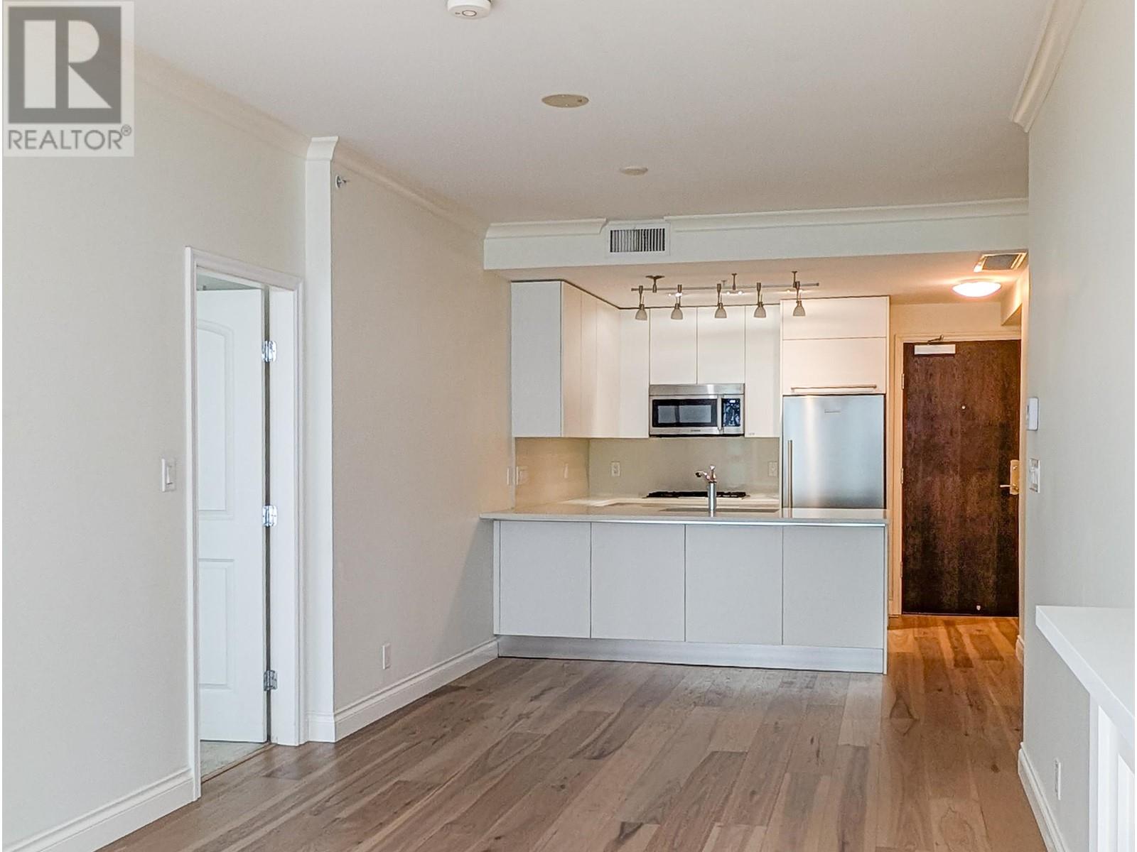 404 199 Victory Ship Way, North Vancouver, British Columbia  V9L 0E2 - Photo 3 - R2950853