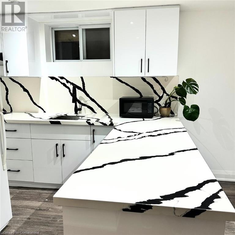 405 Erindale Drive, Burlington, Ontario  L7L 4T3 - Photo 5 - 40685682