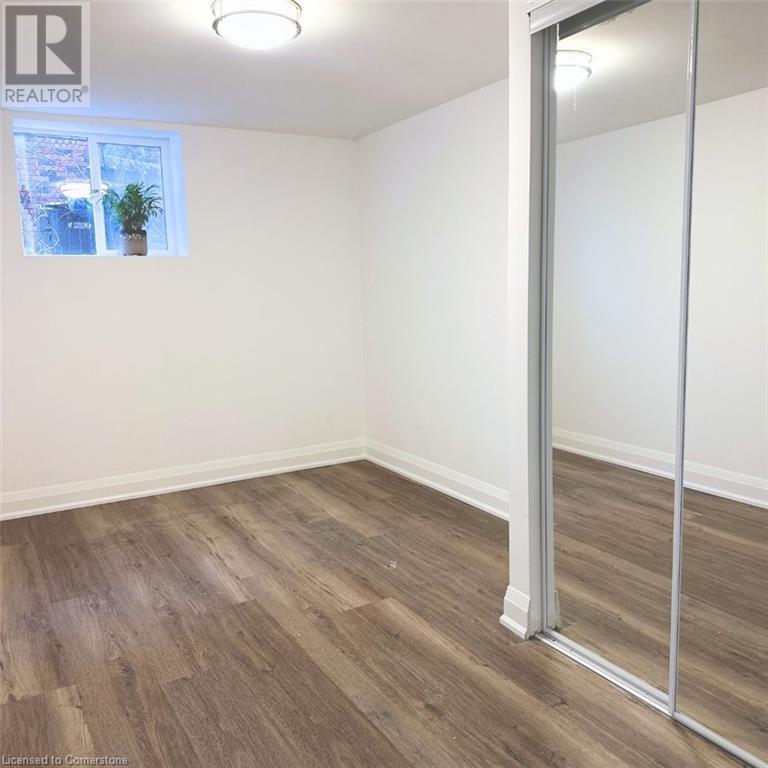 405 Erindale Drive, Burlington, Ontario  L7L 4T3 - Photo 8 - 40685682