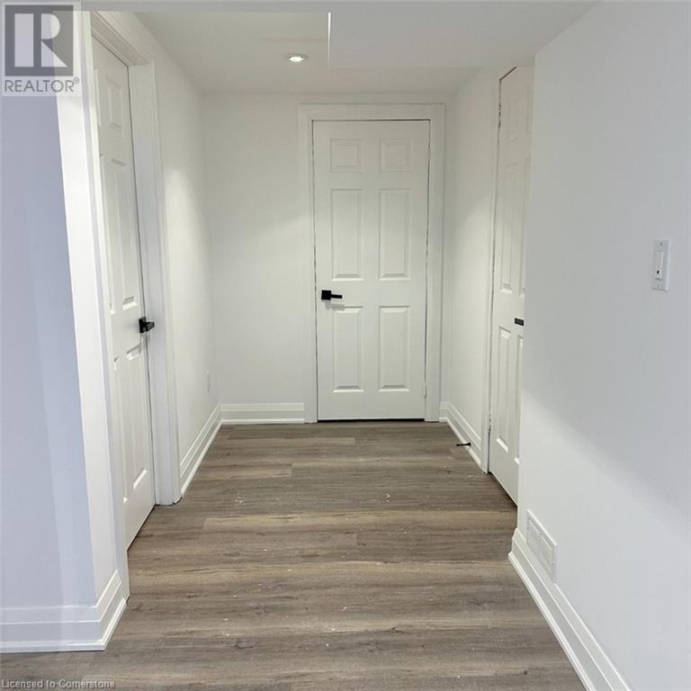 405 Erindale Drive, Burlington, Ontario  L7L 4T3 - Photo 9 - 40685682