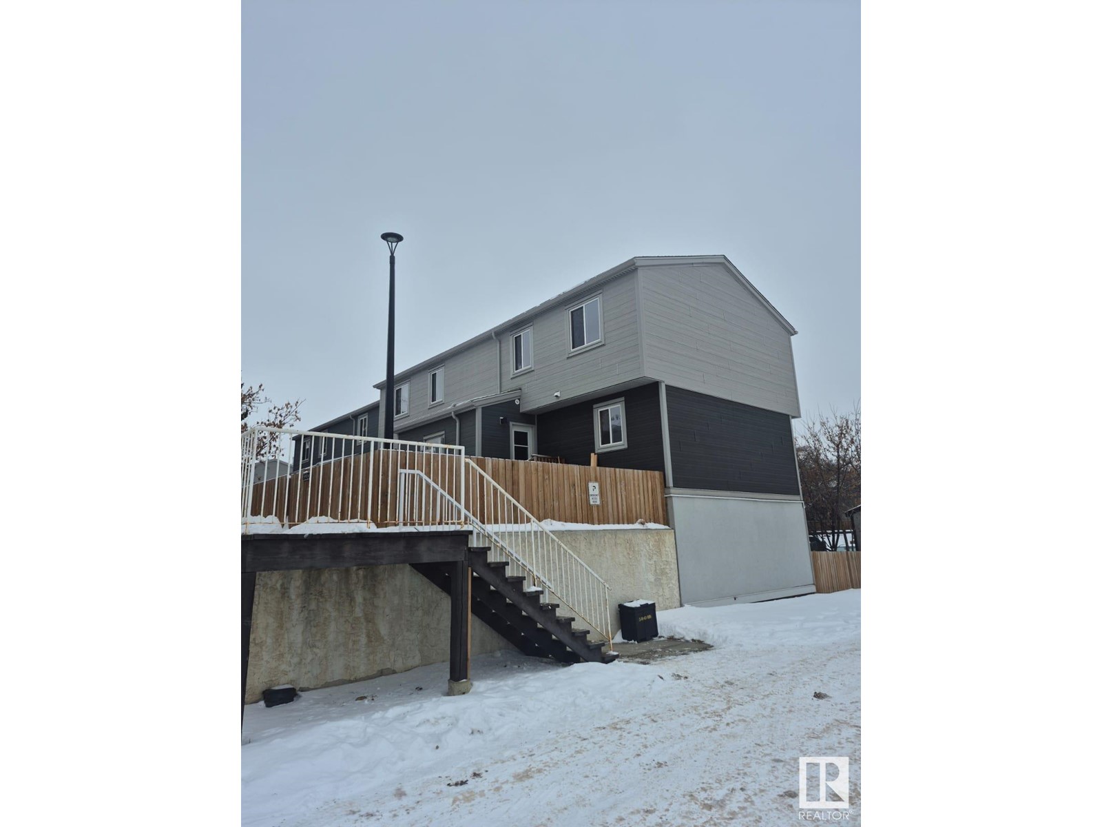 8273 29 Av Nw Nw, Edmonton, Alberta  T6K 3S9 - Photo 4 - E4416245