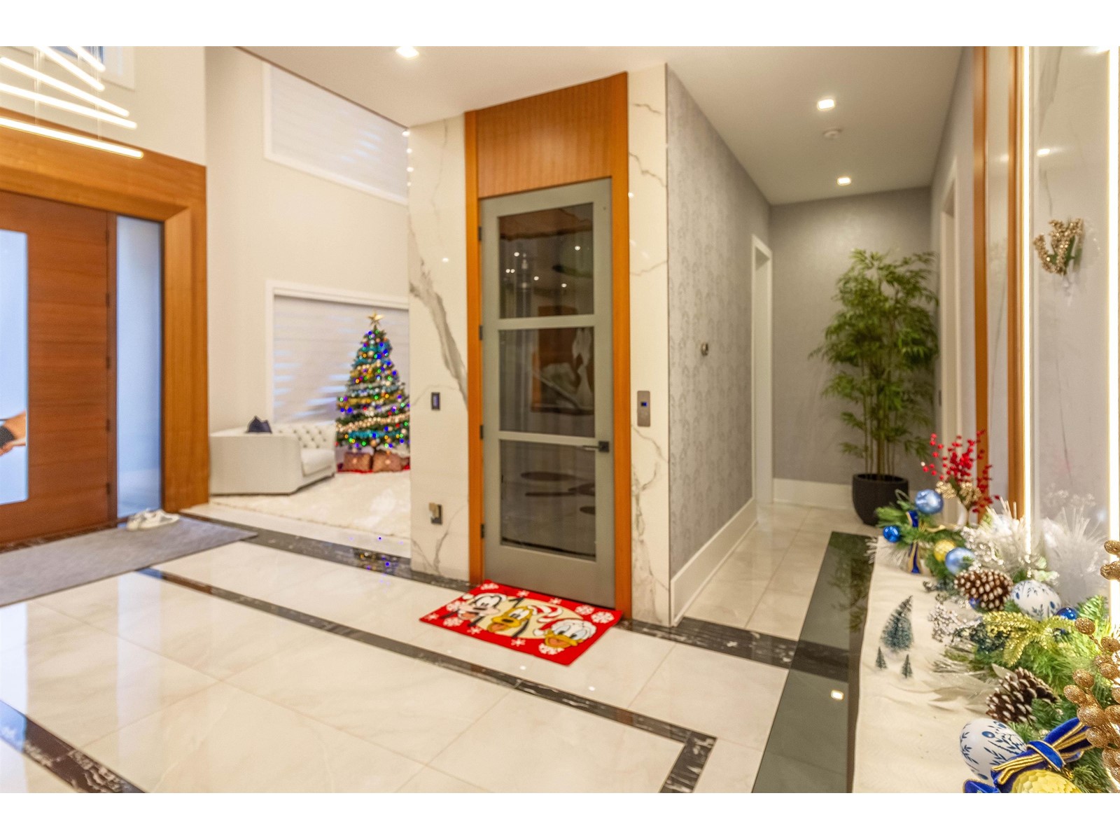 13906 35a Avenue, Surrey, British Columbia  V4P 1L1 - Photo 5 - R2950655