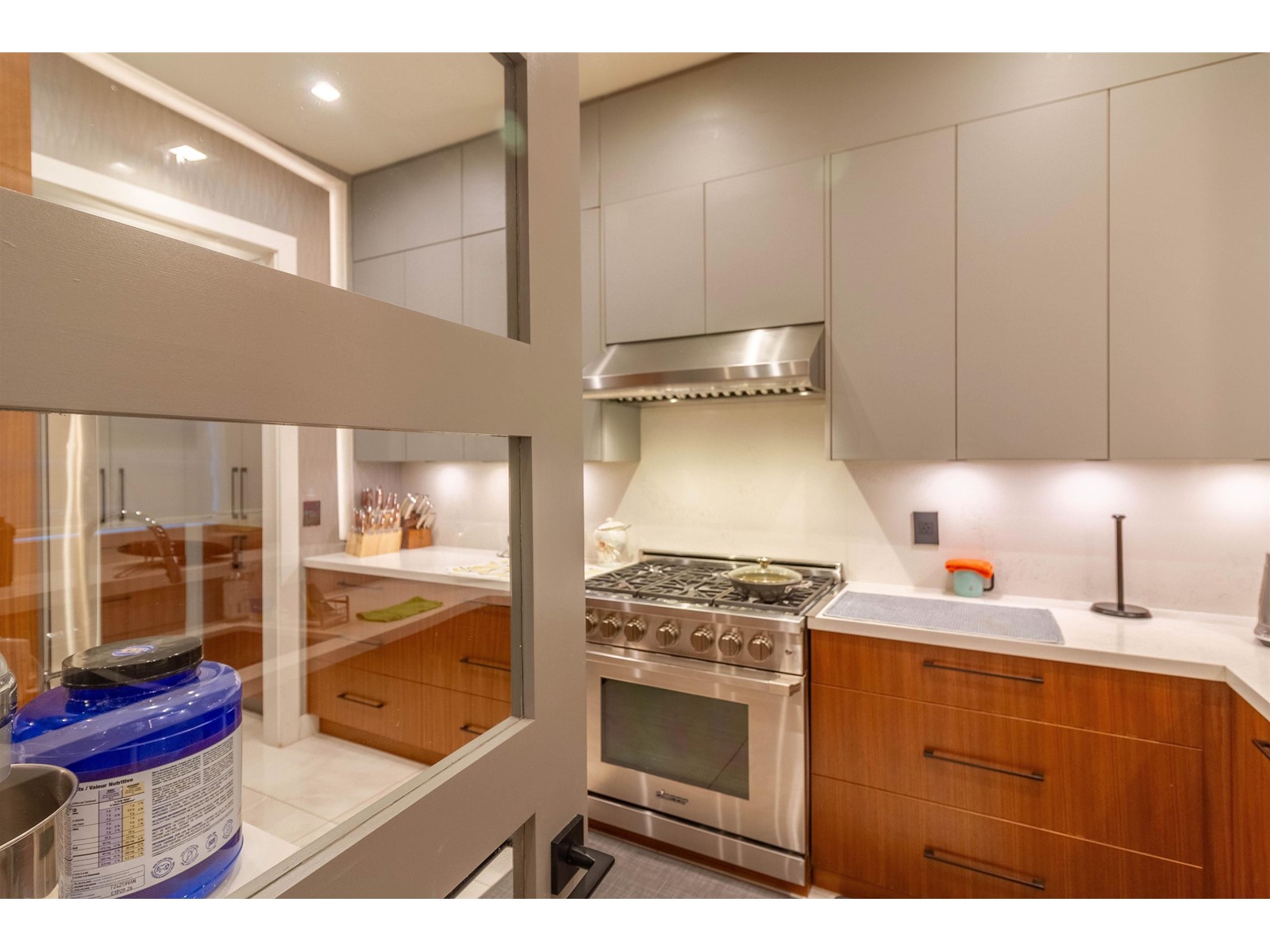 13906 35a Avenue, Surrey, British Columbia  V4P 1L1 - Photo 10 - R2950655
