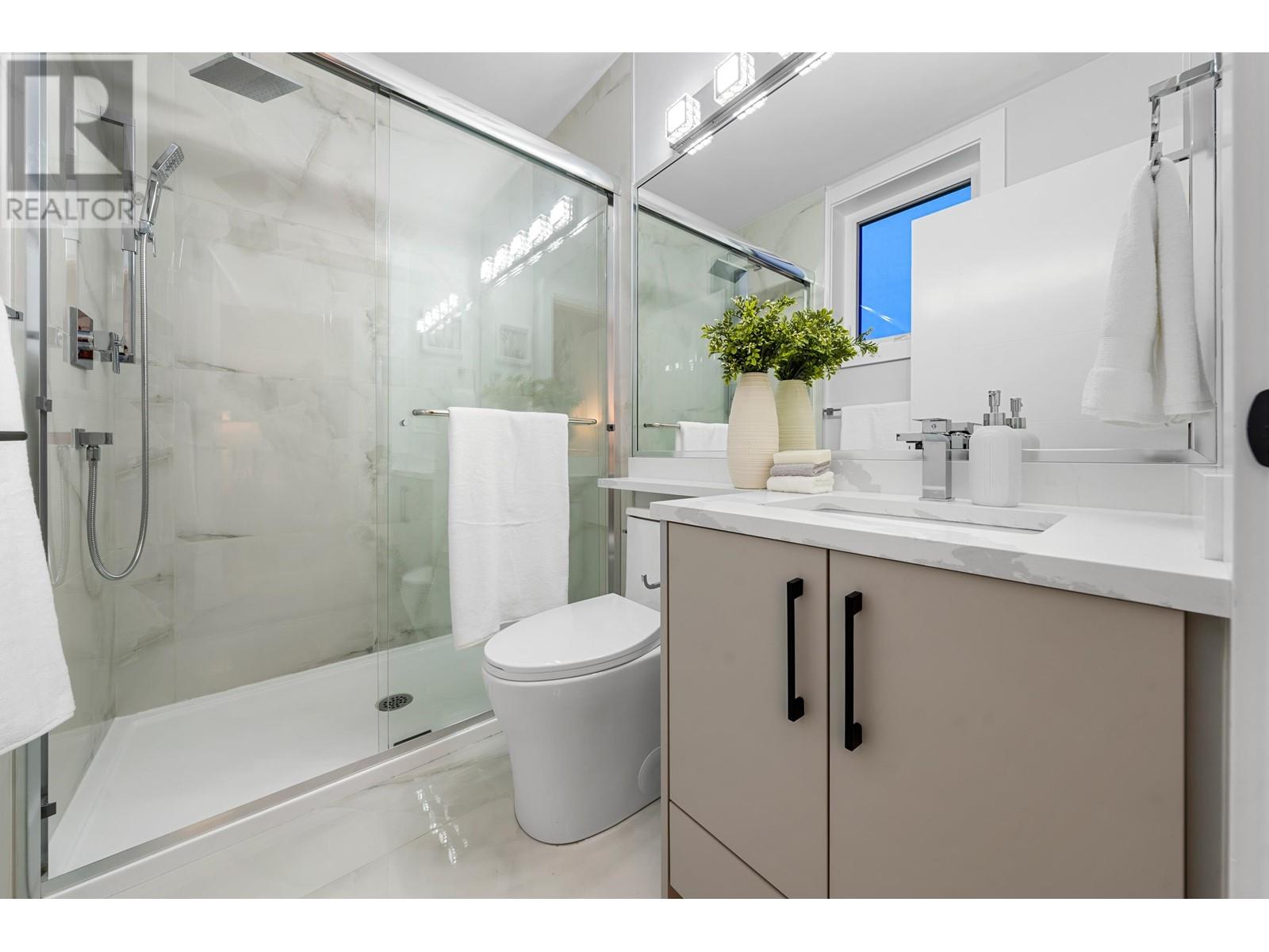 1 4178 Slocan Street, Vancouver, British Columbia  V5R 1Z3 - Photo 6 - R2944192