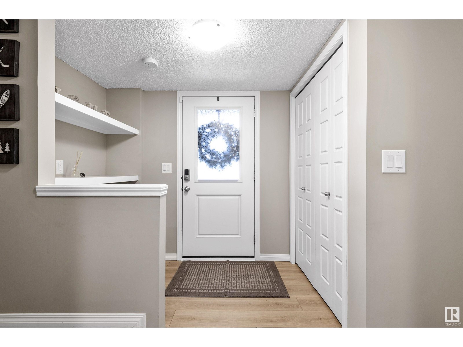 20126 18a Av Nw Nw, Edmonton, Alberta  T6M 0X9 - Photo 4 - E4416260