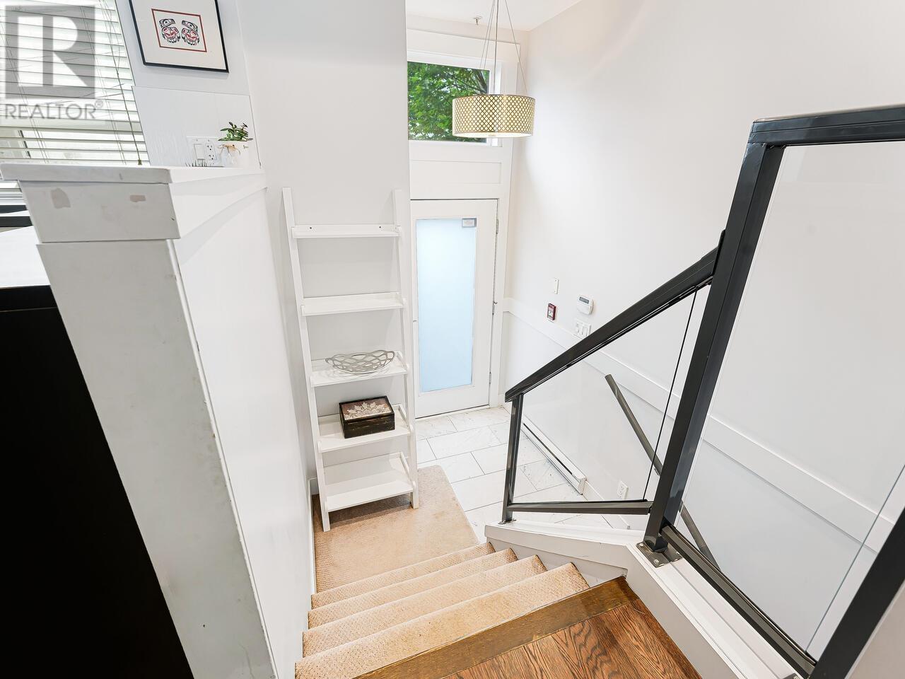 Listing Picture 12 of 40 : 3335 WINDSOR STREET, Vancouver / 溫哥華 - 魯藝地產 Yvonne Lu Group - MLS Medallion Club Member