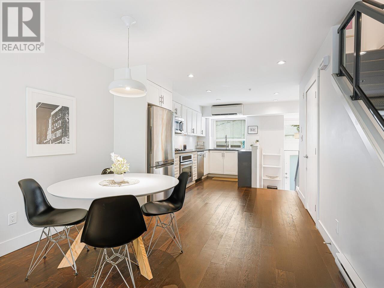 Listing Picture 6 of 40 : 3335 WINDSOR STREET, Vancouver / 溫哥華 - 魯藝地產 Yvonne Lu Group - MLS Medallion Club Member