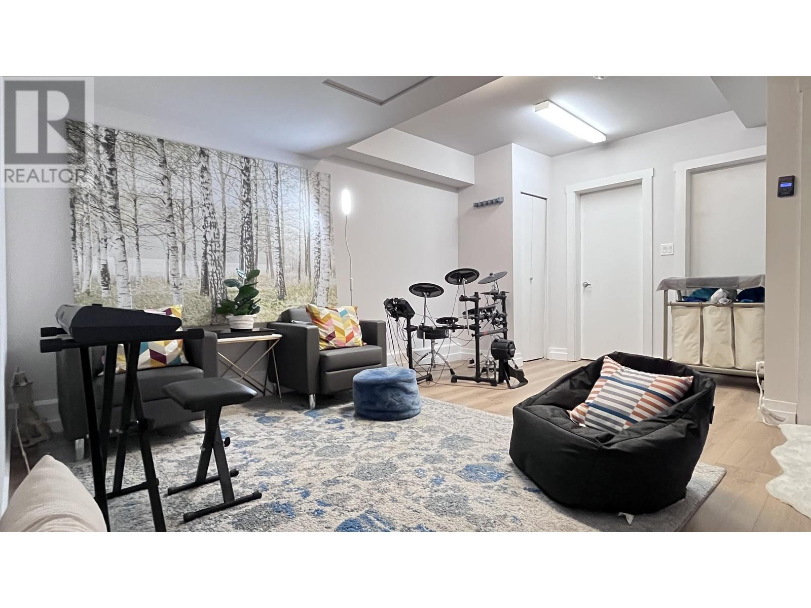 Listing Picture 37 of 40 : 3335 WINDSOR STREET, Vancouver / 溫哥華 - 魯藝地產 Yvonne Lu Group - MLS Medallion Club Member