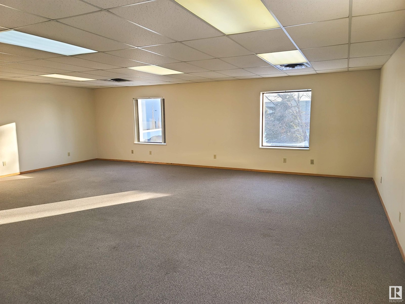 Property at #200 10464 176 ST NW image 4