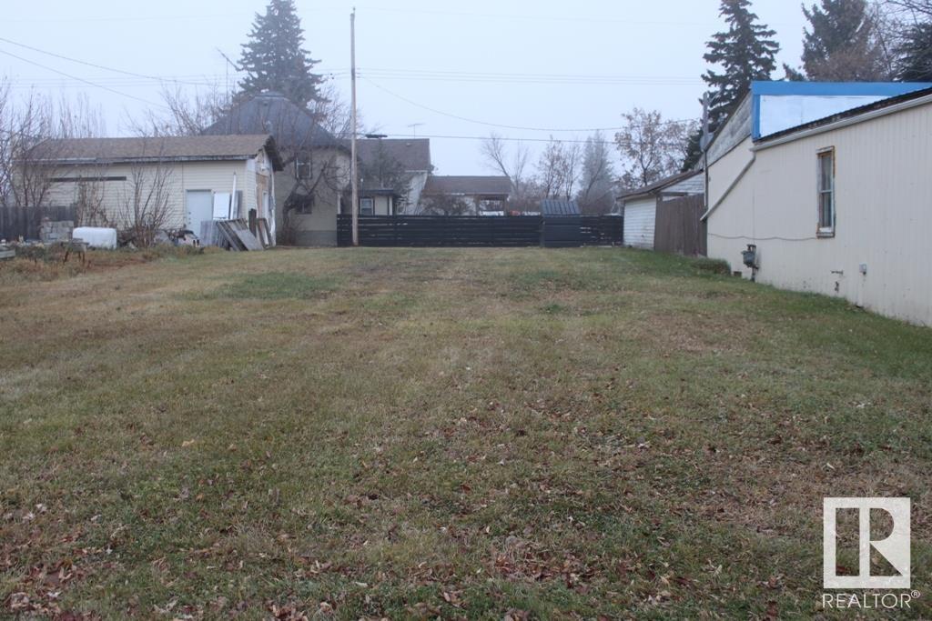 4923 50 ST, Holden, Alberta