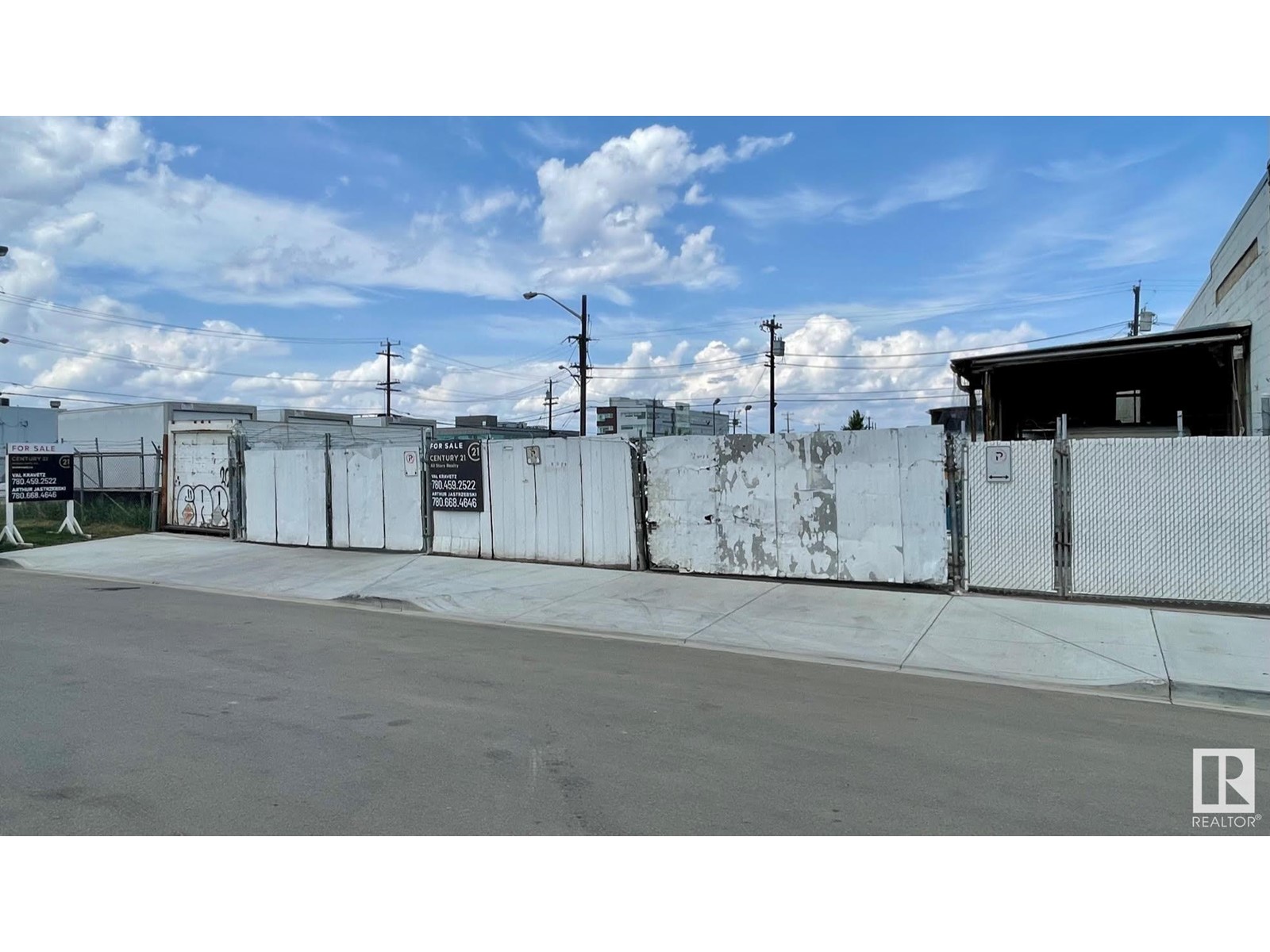 Property at 10372 59 AV NW image 4