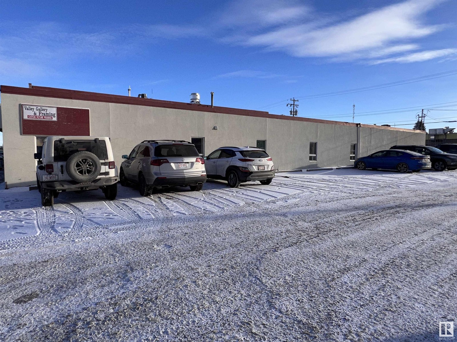 Property at 5137 51 AV image 2