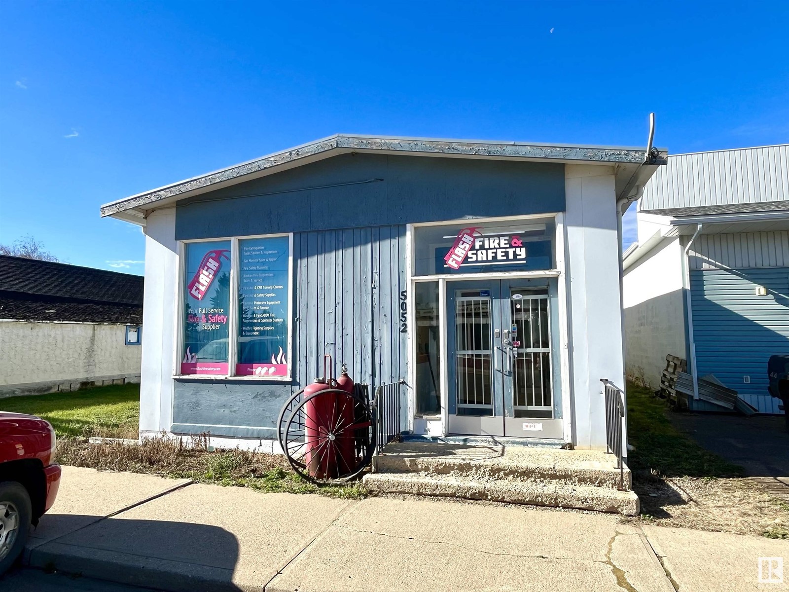 Property at 5052 50 ST image 1