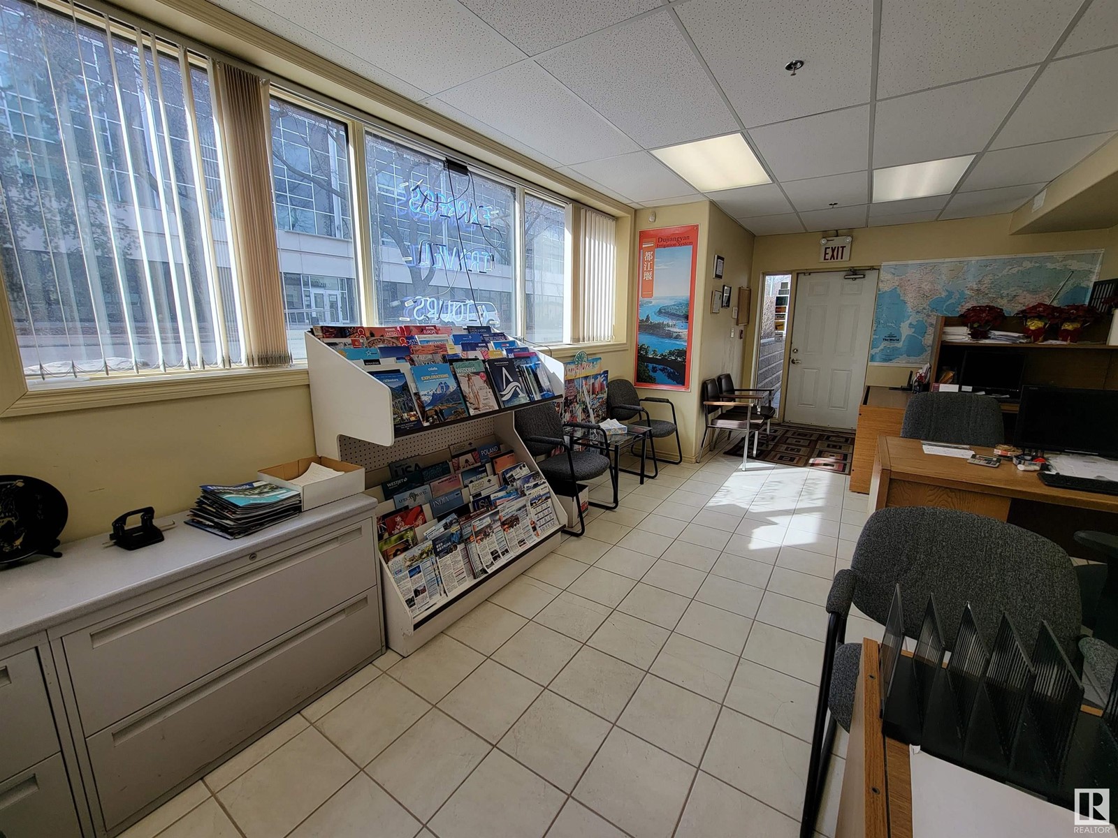 Property at 10155 112 ST NW image 5