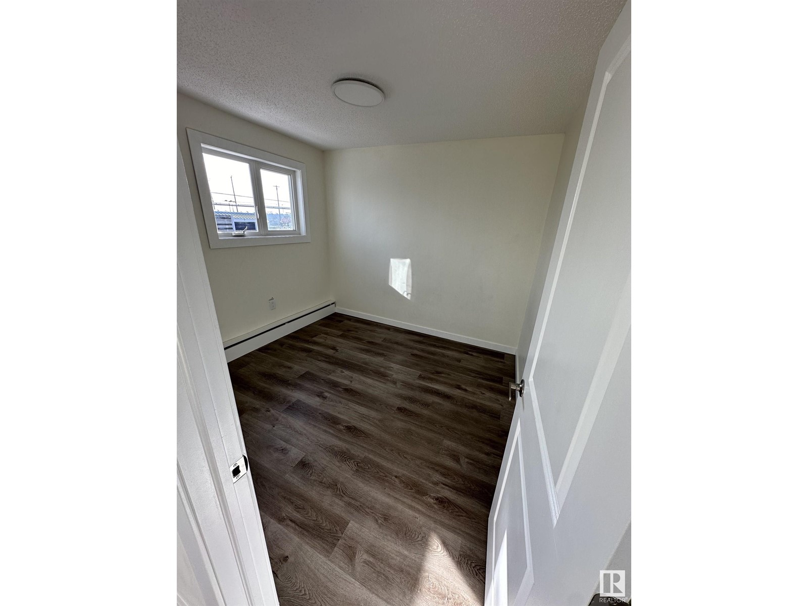 11902 127 Av Nw, Edmonton, Alberta  T5E 0E3 - Photo 17 - E4401917