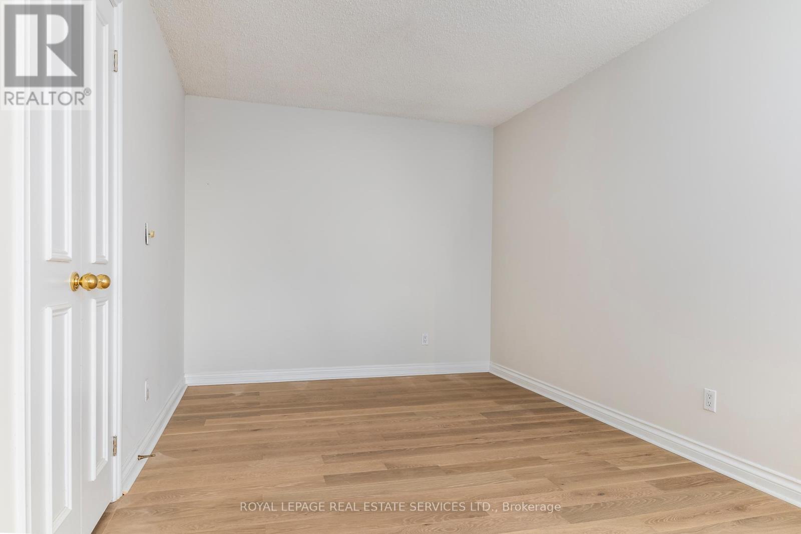 1605 - 1 Palace Pier Court, Toronto (Mimico), Ontario  M8V 3W9 - Photo 7 - W11895734