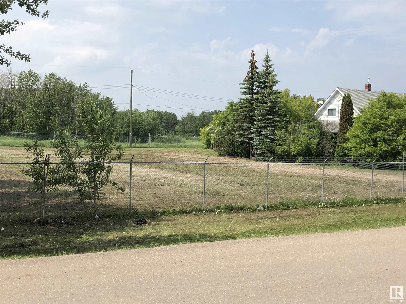 3610 & 3606 50 St, Cold Lake, Alberta  T9M 1S6 - Photo 2 - E4408772