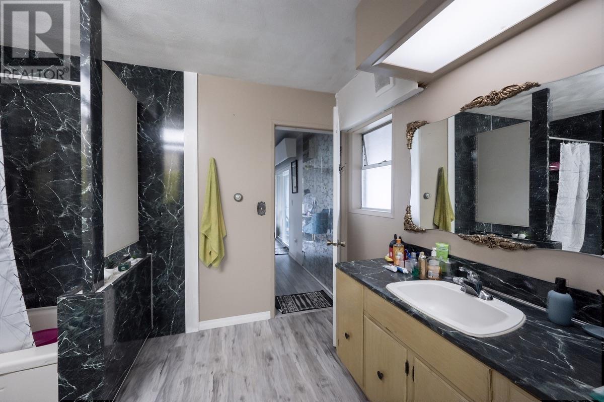 753 E 55th Avenue, Vancouver, British Columbia  V5X 1N8 - Photo 10 - R2950188