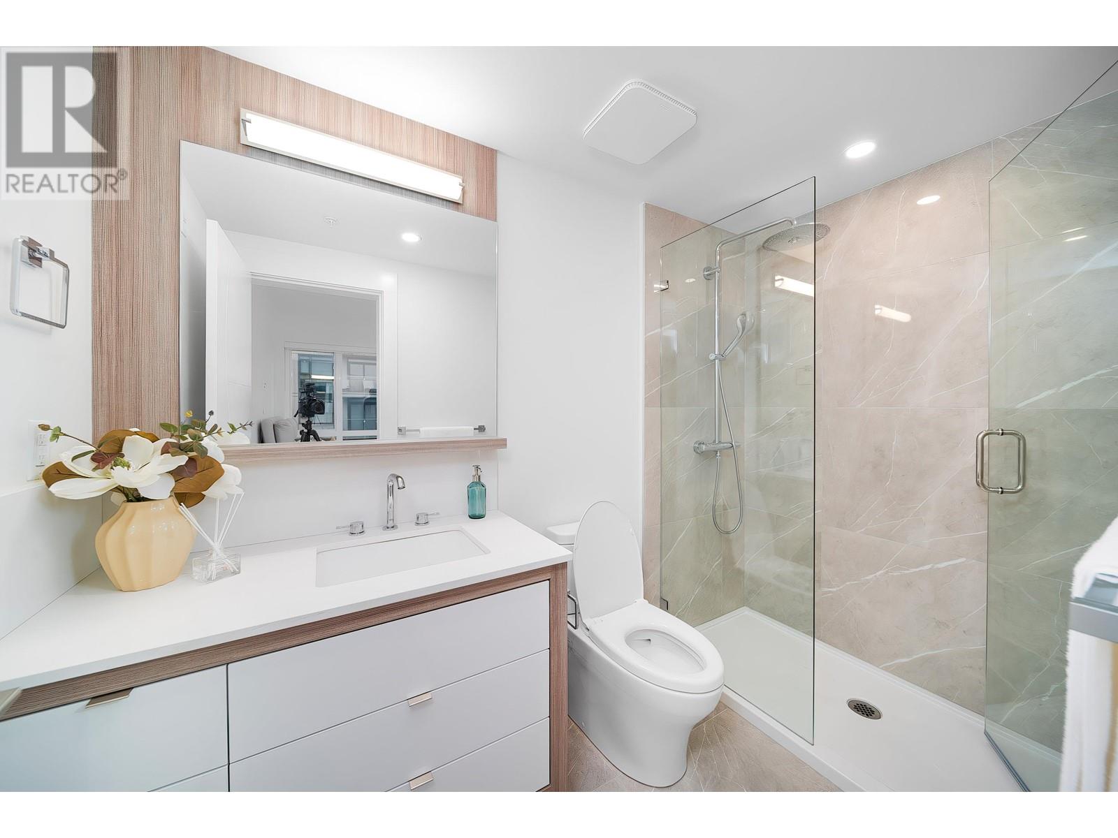 Listing Picture 4 of 34 : 307 8428 PARK ROAD, Richmond / 烈治文 - 魯藝地產 Yvonne Lu Group - MLS Medallion Club Member