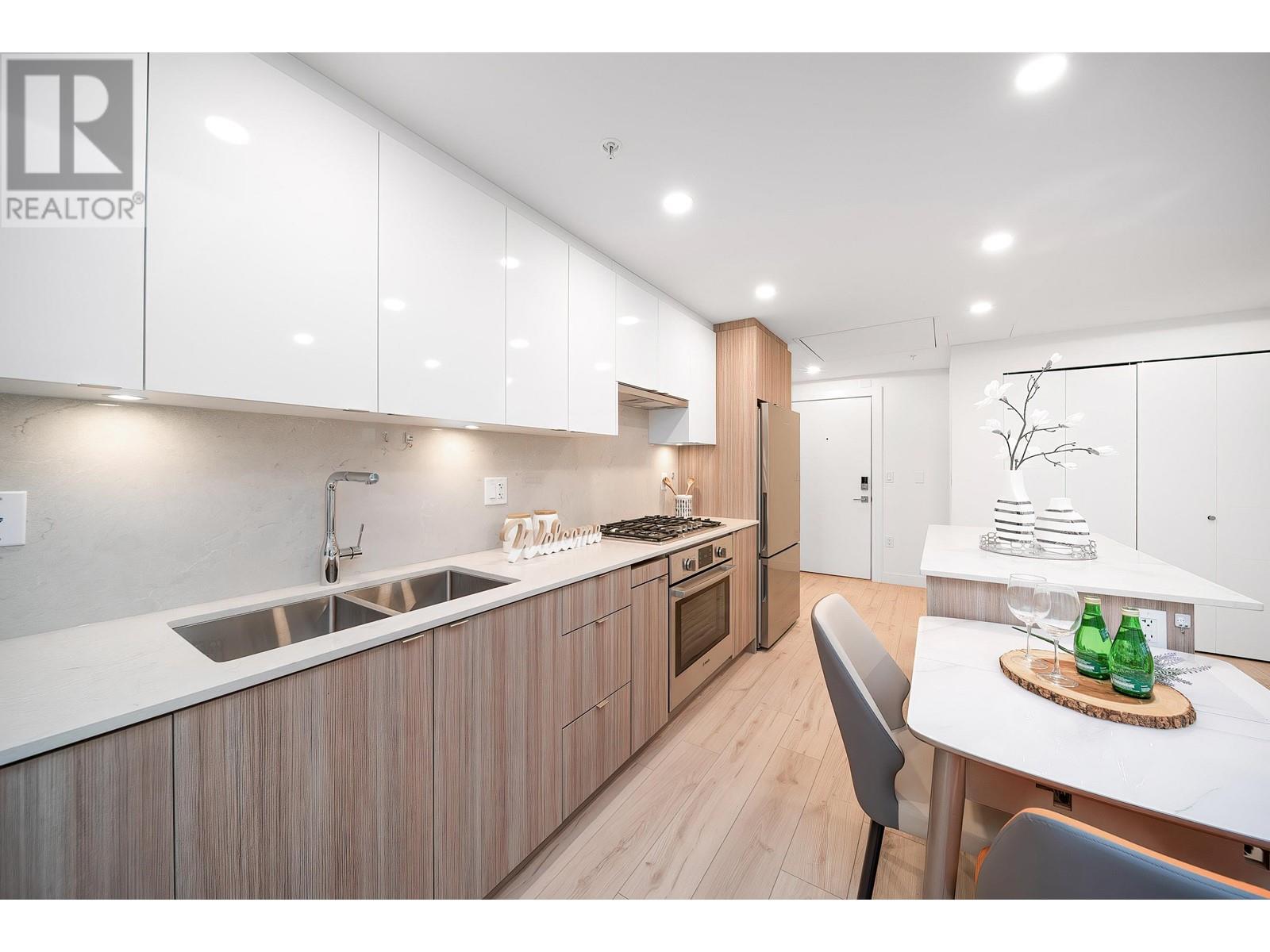 Listing Picture 9 of 34 : 307 8428 PARK ROAD, Richmond / 烈治文 - 魯藝地產 Yvonne Lu Group - MLS Medallion Club Member