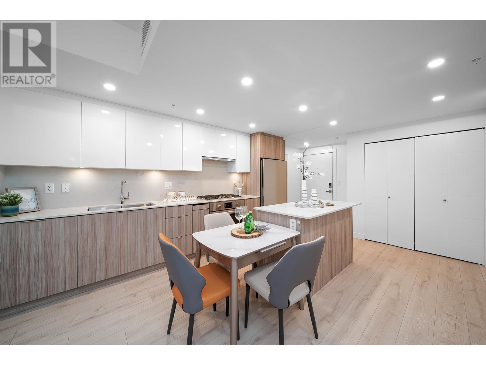 Listing Picture 13 of 34 : 307 8428 PARK ROAD, Richmond / 烈治文 - 魯藝地產 Yvonne Lu Group - MLS Medallion Club Member