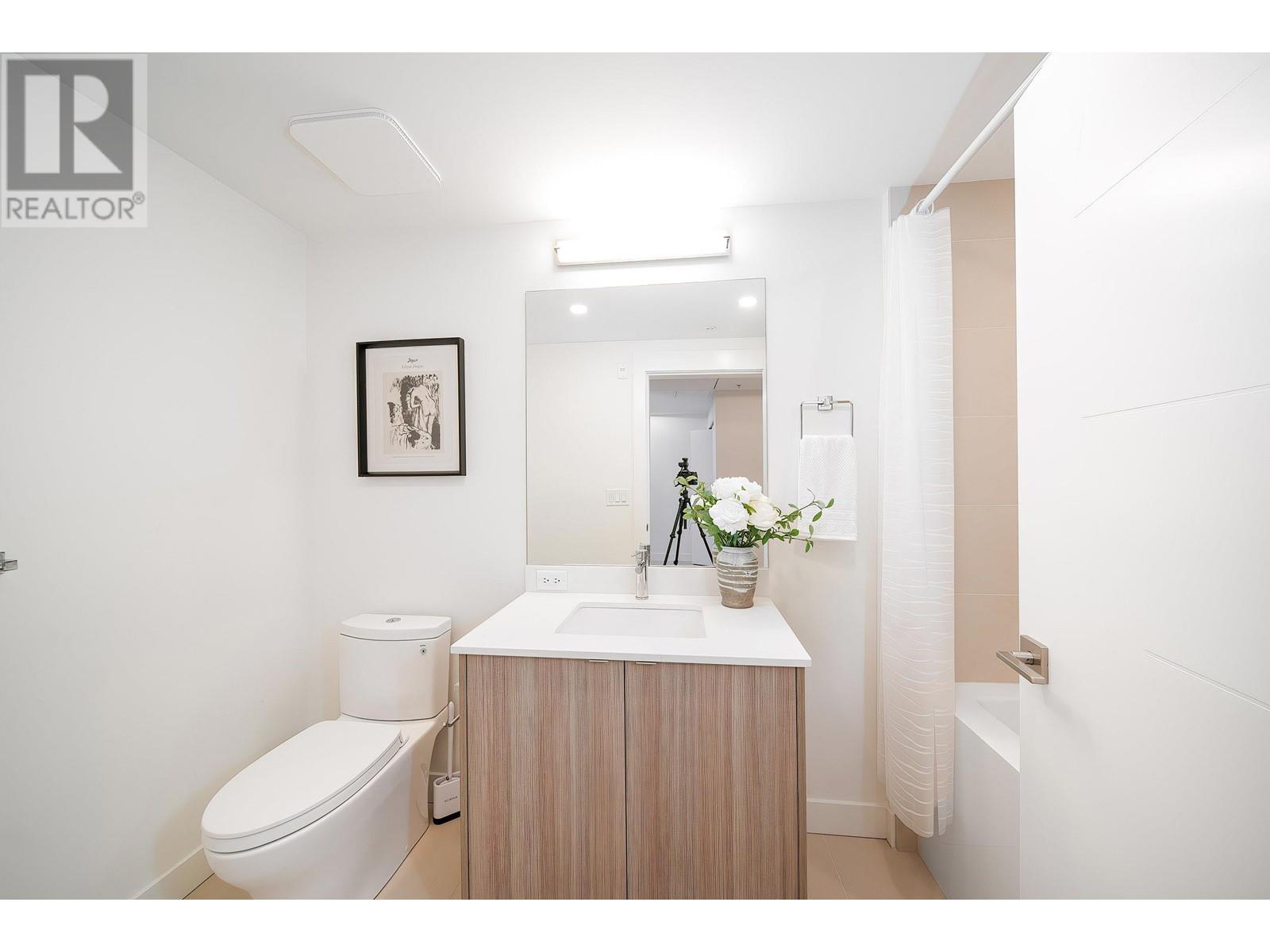 Listing Picture 6 of 34 : 307 8428 PARK ROAD, Richmond / 烈治文 - 魯藝地產 Yvonne Lu Group - MLS Medallion Club Member