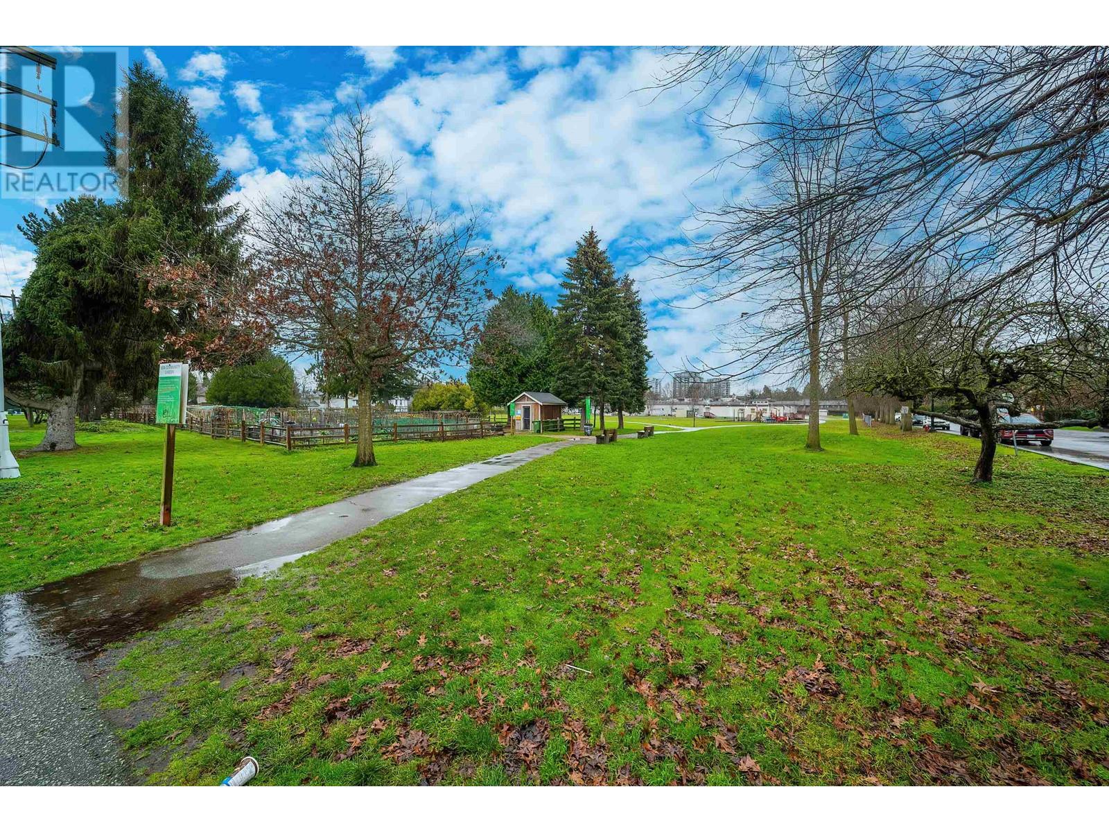 Listing Picture 30 of 34 : 307 8428 PARK ROAD, Richmond / 烈治文 - 魯藝地產 Yvonne Lu Group - MLS Medallion Club Member