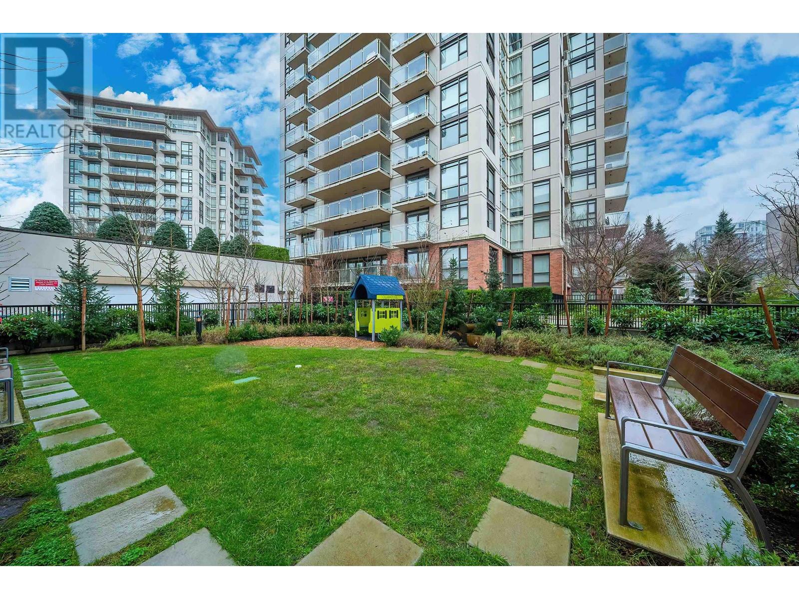 Listing Picture 23 of 34 : 307 8428 PARK ROAD, Richmond / 烈治文 - 魯藝地產 Yvonne Lu Group - MLS Medallion Club Member
