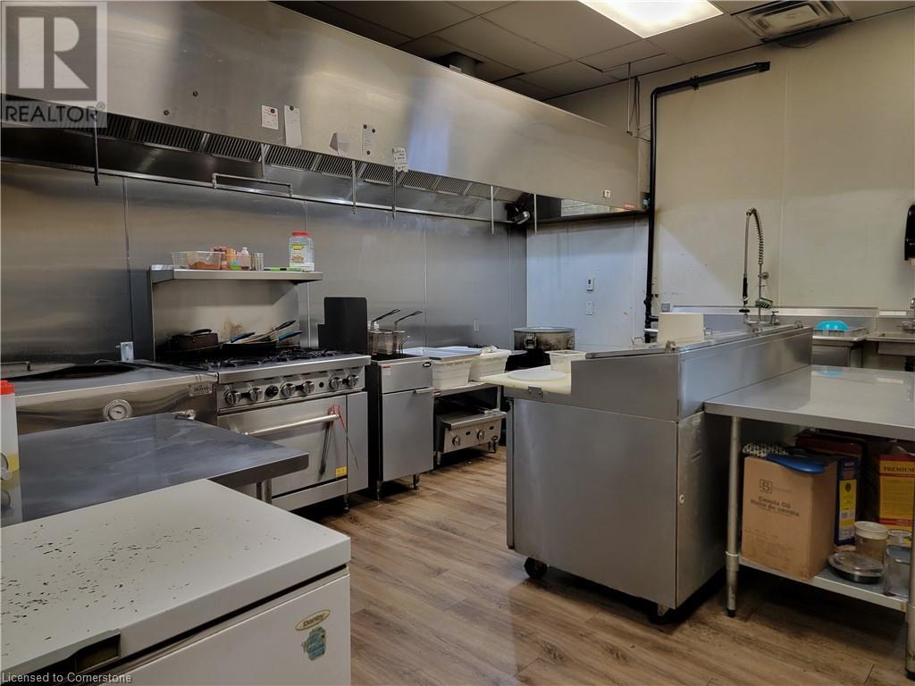 1020 Ontario Street Unit# 7, Stratford, Ontario  N5A 6Z3 - Photo 9 - 40627978