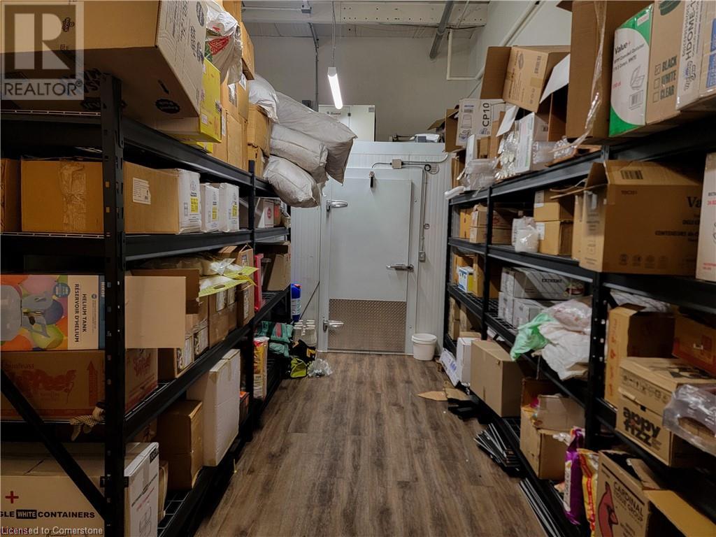 1020 Ontario Street Unit# 7, Stratford, Ontario  N5A 6Z3 - Photo 12 - 40627978