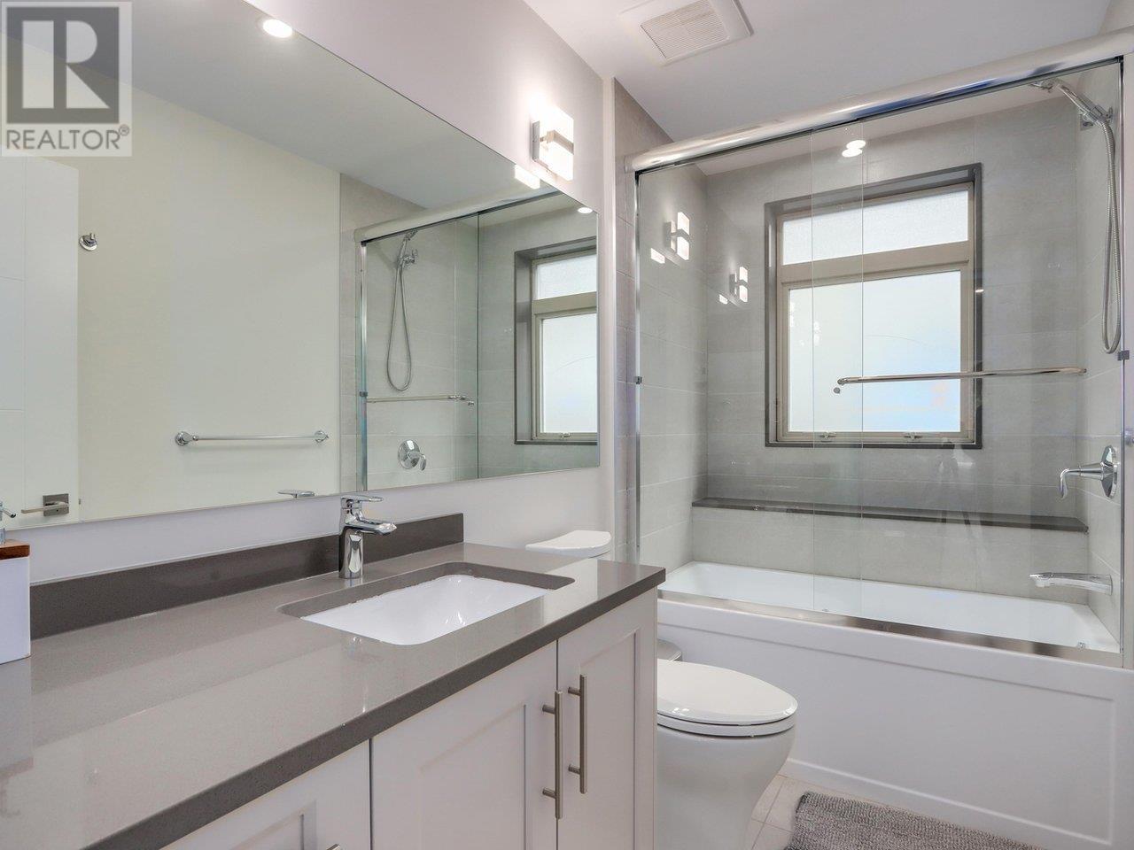3 115 Queens Road, North Vancouver, British Columbia  V7N 2K4 - Photo 15 - R2932295
