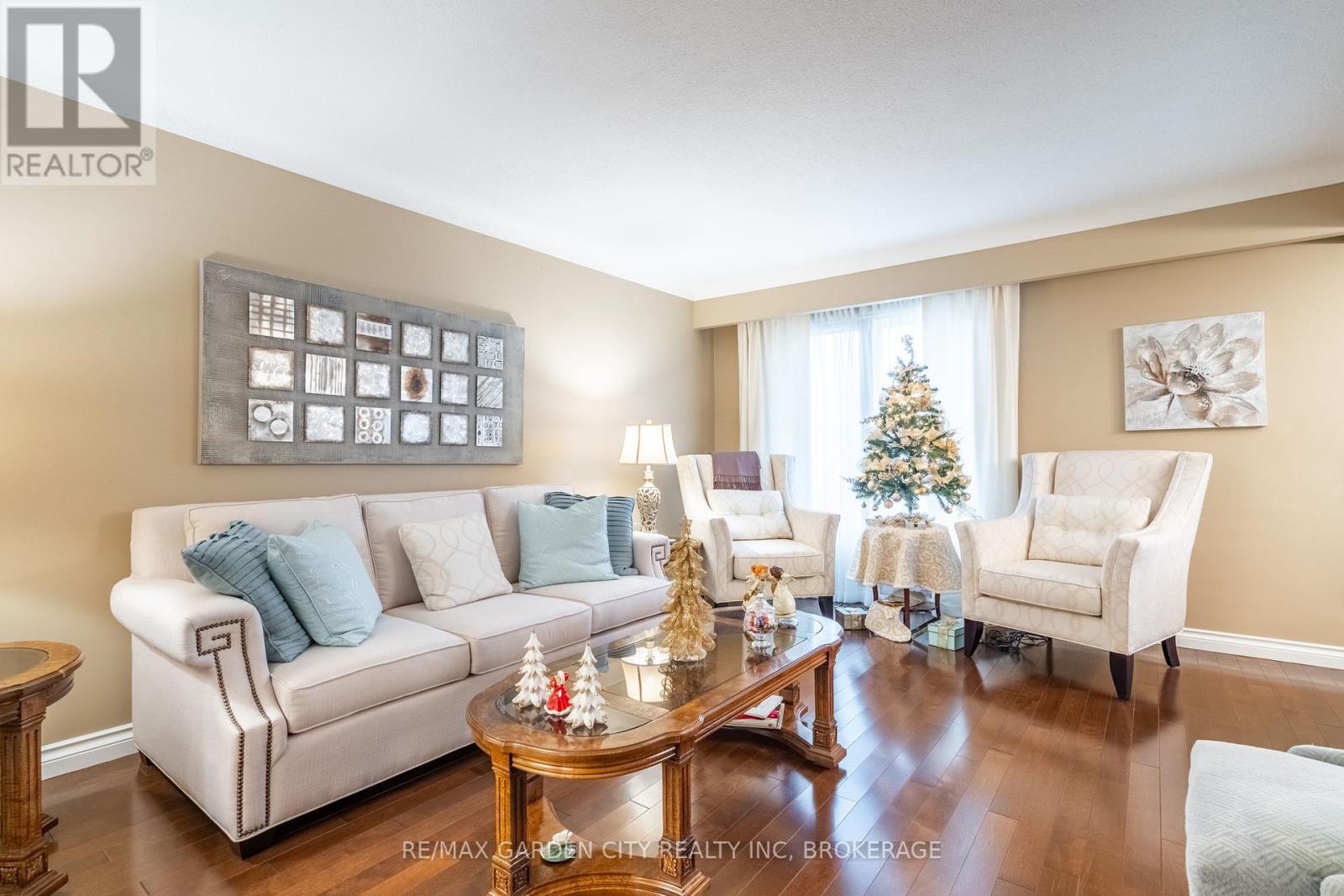 9 Royal Oak Drive, St. Catharines, Ontario  L2N 4B7 - Photo 5 - X11895821