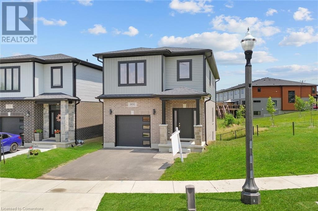 900 Chapel Hill Court Unit# UpperKitchener, Ontario  N2R 1P2 - Photo 3 - 40685523
