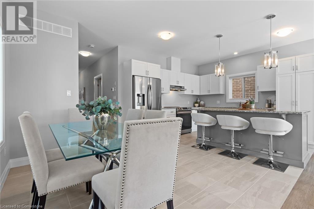 900 Chapel Hill Court Unit# UpperKitchener, Ontario  N2R 1P2 - Photo 4 - 40685523